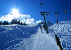 Skilift in den Alpen