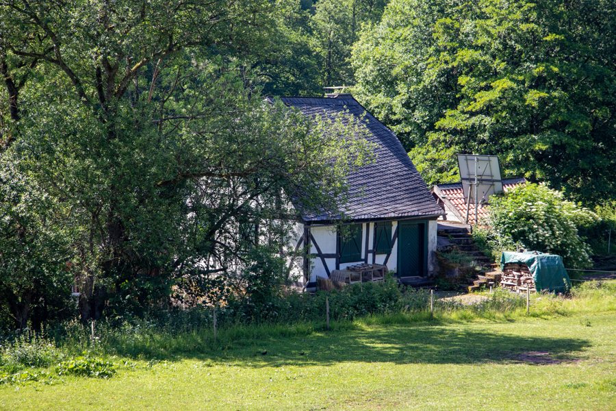 File:Brilon - Eisenhütte Gudenhagen - Nordseite - 2025-06-25.jpg