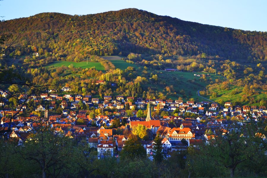 Goldland-Klausenberg, Dettingen an der Erms