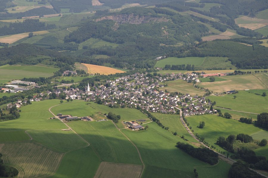 File:Meschede-Remblinghausen Sauerland Ost 772 pk.jpg