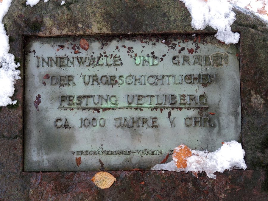 File:Uetliberg - Uto Kulm - Oppidum-Uetliburg - Innenwall 2012-10-29 15-31-24 (P7700).JPG