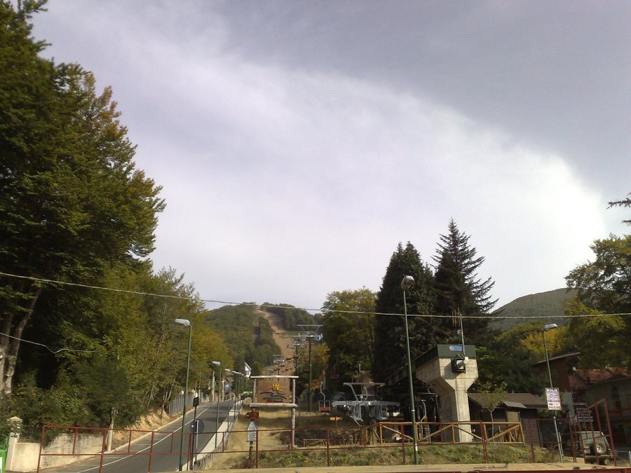 File:Chairlift - Gambarie, Santo Stefano in Aspromonte - Italy - 12 Sept. 2008.jpg