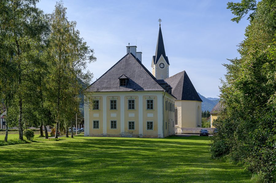 Pfarrhof und Kirche von St. Pankraz im Bezirk Kirchdorf an der Krems