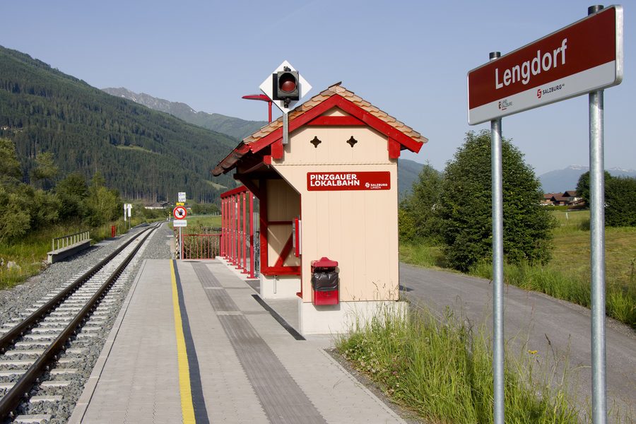 Bahnhaltestelle Lengdorf der Pinzgauer Lokalbahn in Niedernsill