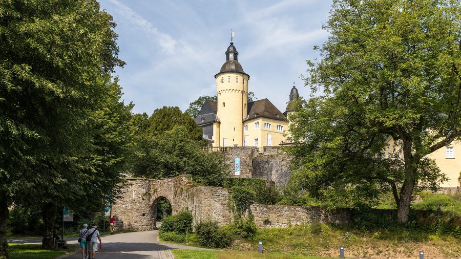 Schloss Homburg bei Nümbrecht in Außenansicht