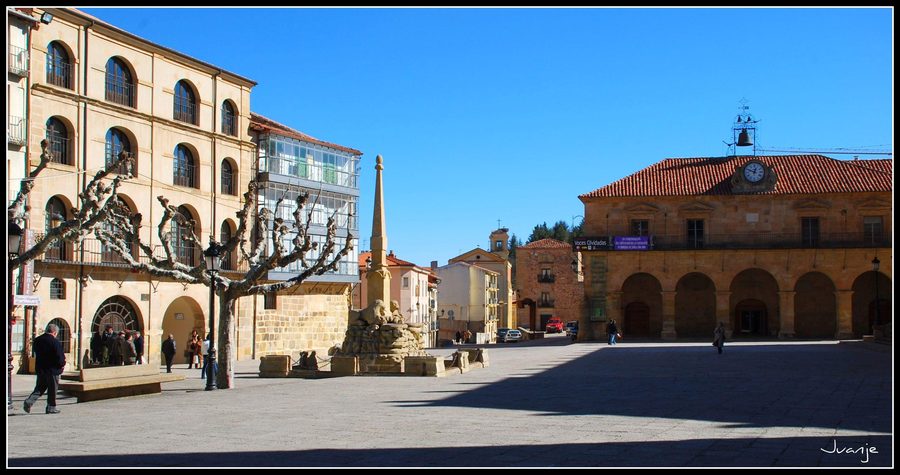 Plaza Mayor im historischen Zentrum von Soria in Kastilien-León