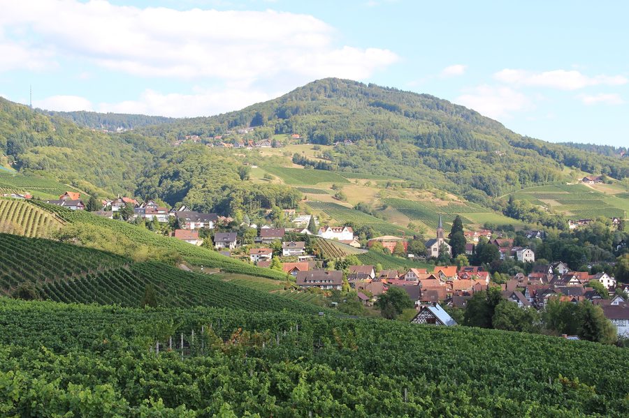 Sasbachwalden mit Blick auf das Dorf und die Hornisgrinde
