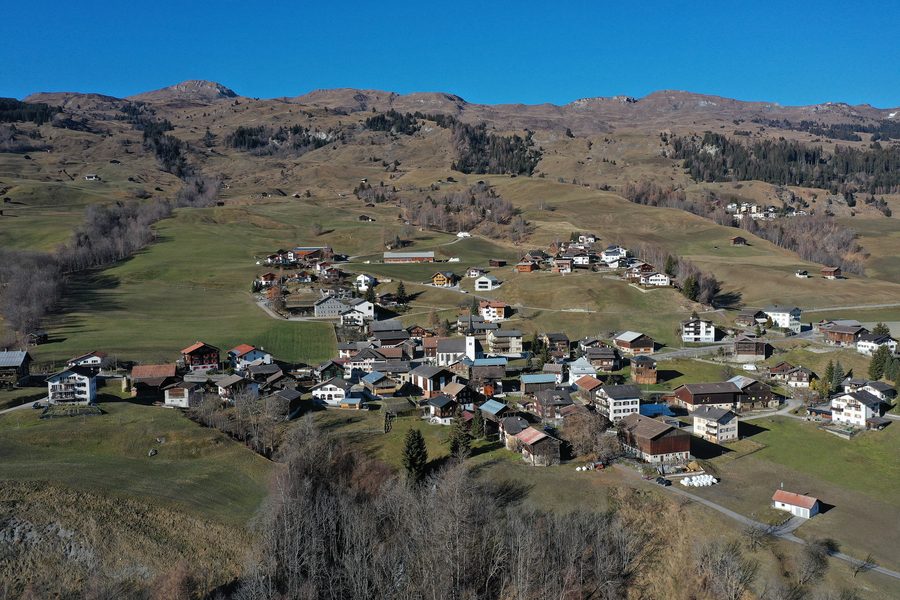 Luftaufnahme von Vignogn in Graubünden
