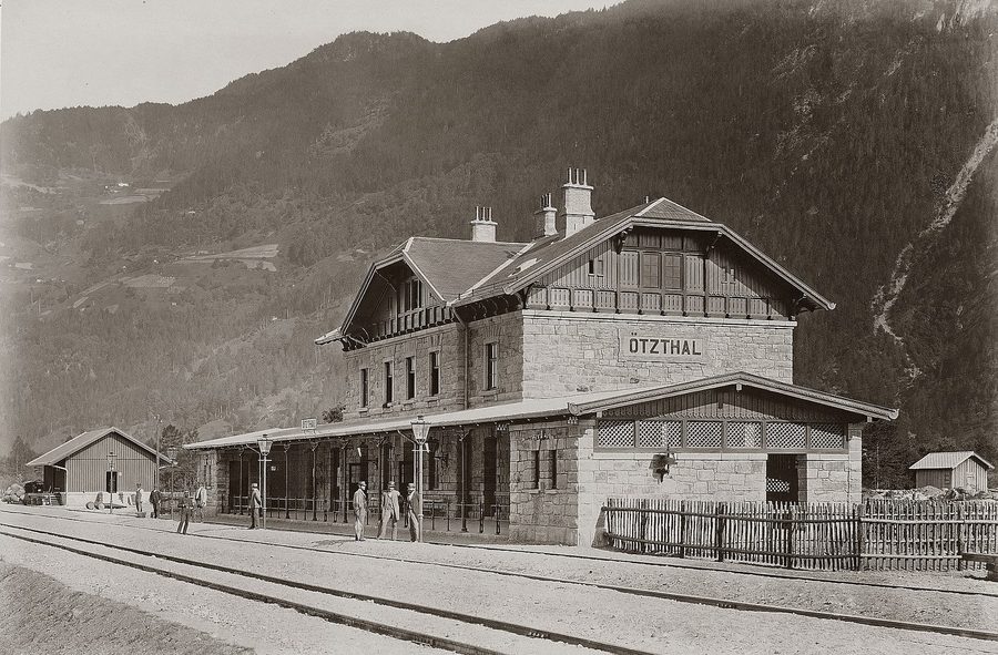 Ötztal Bahnhof on the Arlbergbahn railway line