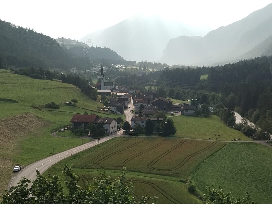 Surava im Albulatal, Graubünden, von der Albulabahn aus gesehen