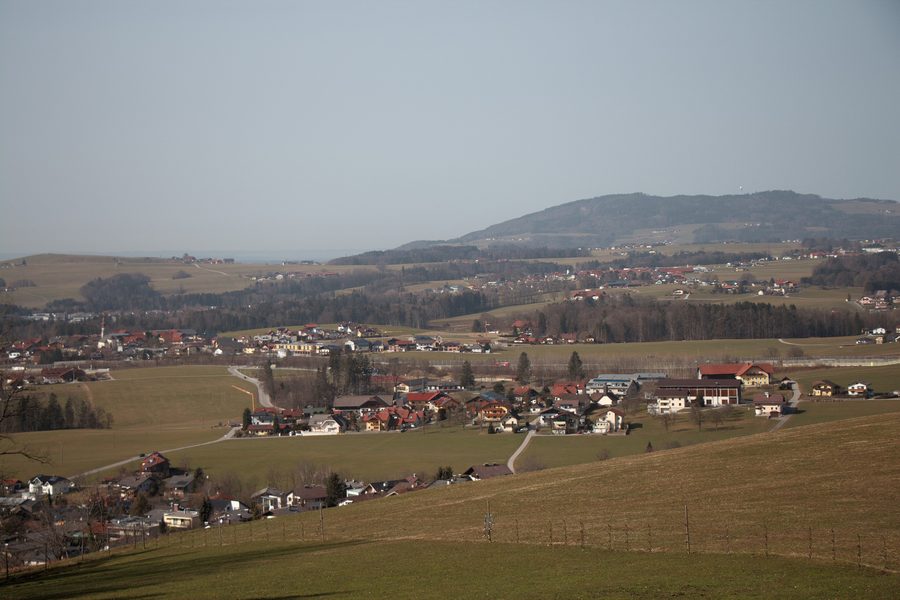 Blick vom Heuberg auf Zilling und Hallwang, im Hintergrund der Haunsberg
