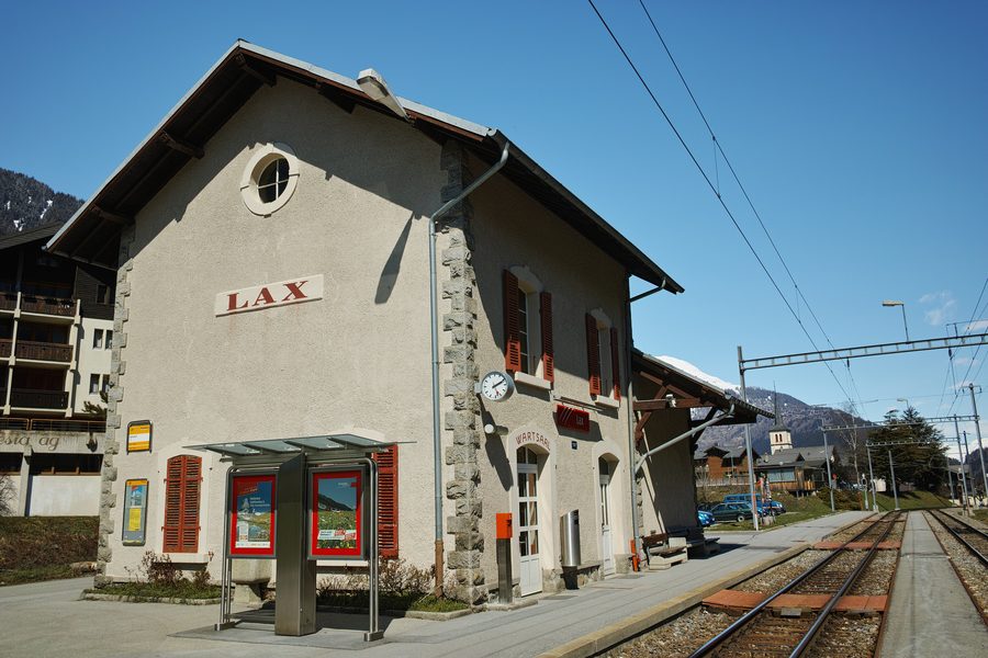 Bahnhof von Lax im Kanton Wallis