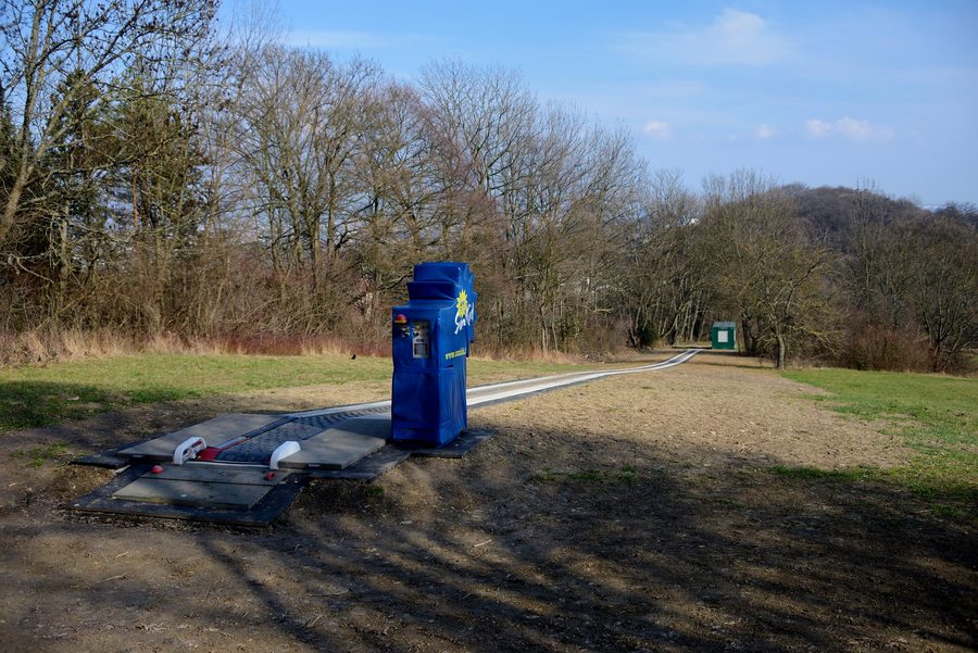 Förderband-Zauberteppich auf der Skianlage Dollwiese in Ober St. Veit, Wien
