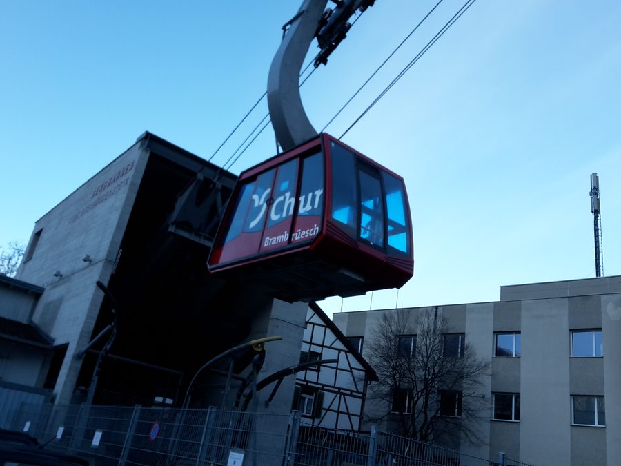 Luftseilbahn Chur-Känzeli im Skigebiet Chur-Brambrüesch im Winter