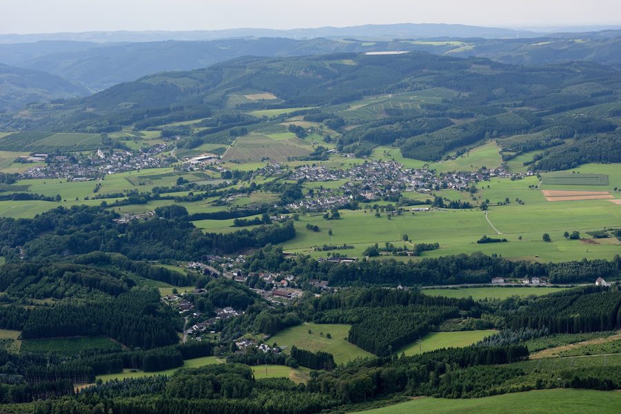 Landschaft bei Finnentrop-Deutmecke, Ostentrop und Schönholthausen