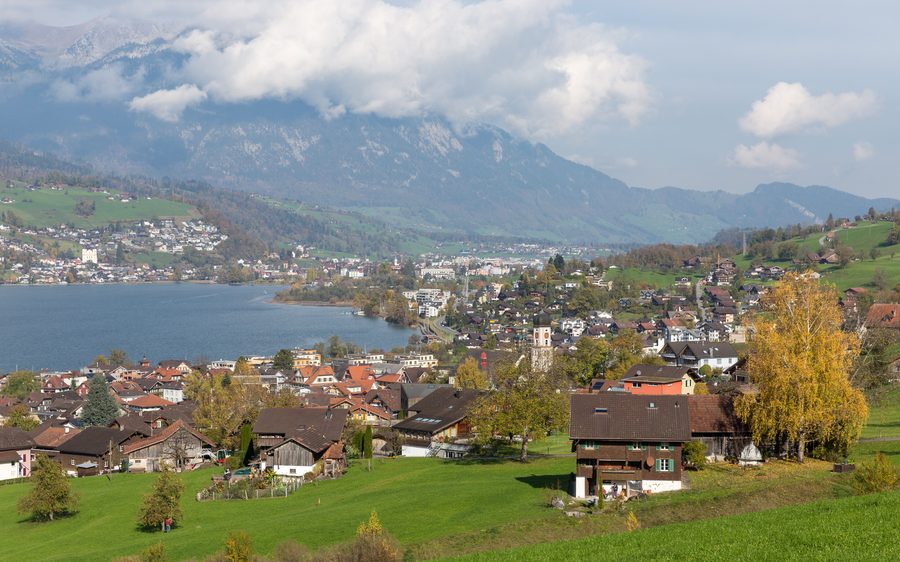 Blick auf Sachseln und den Sarnersee im Kanton Obwalden