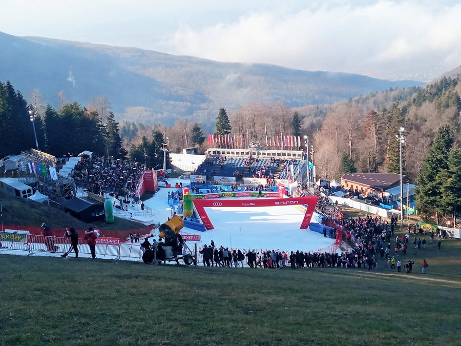 Blick auf die Skipiste Crveni spust auf der Medvednica bei Zagreb