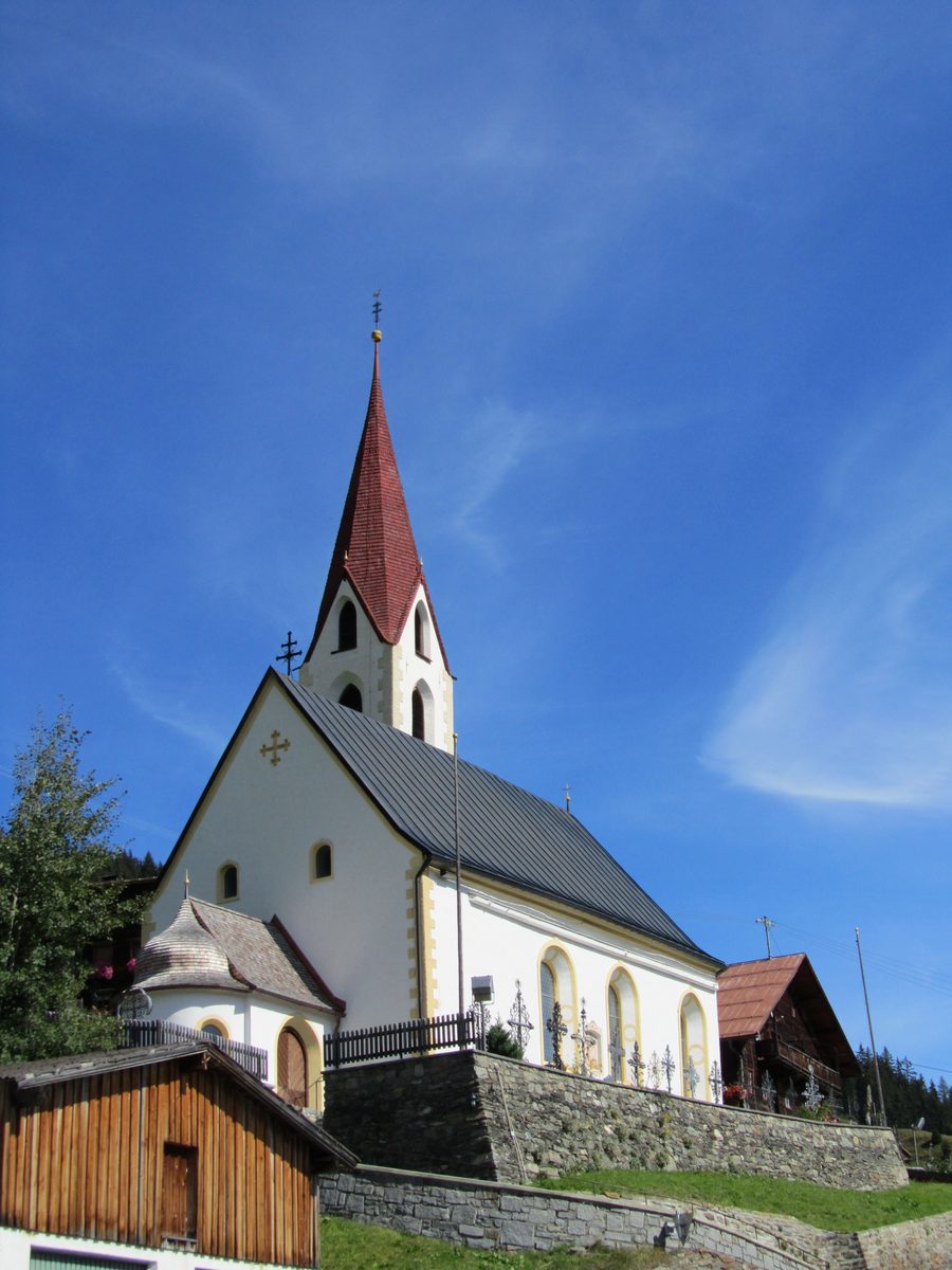 Kirche in Langesthei in Tirol