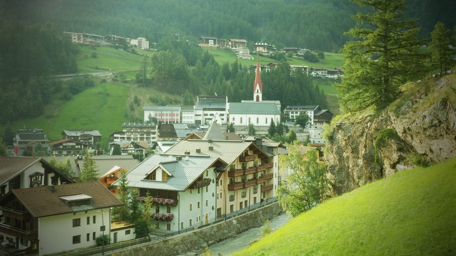Blick auf Sölden im Ötztal in Tirol