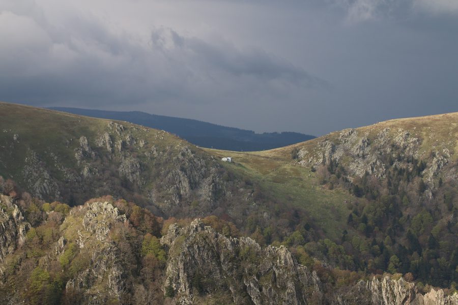 Blick vom Kastelberg auf den Col du Schaeferthal bei Mittlach in den Vogesen