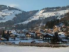 skiurlaub-waldweihncht-kaisergebirge