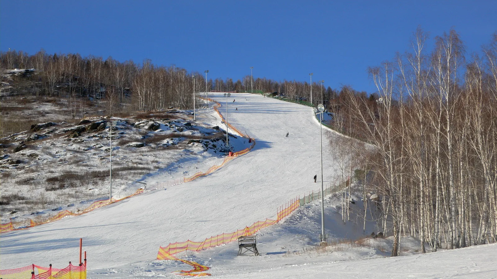 Skipiste im Skizentrum Bannoe in Russland